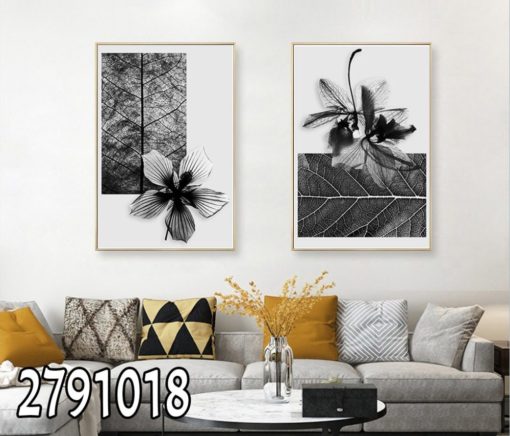 פרחים ועלים בשחור לבן - סט תמונות זכוכית לסלון או לפינת אוכל דגם 2791018